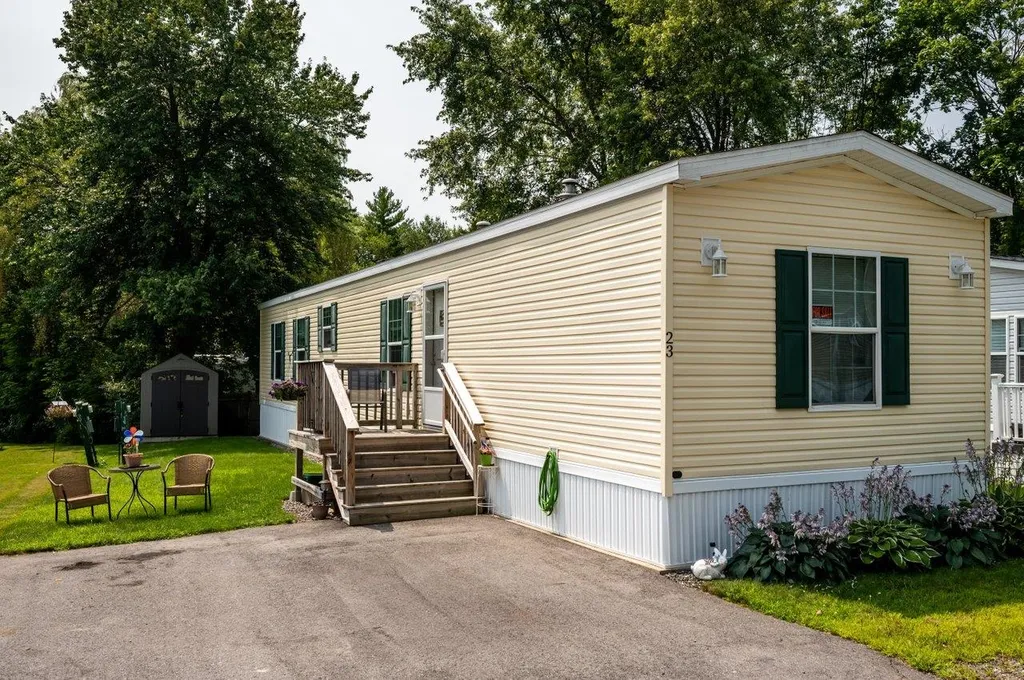 23 Seabreeze Drive North Hampton NH 03862