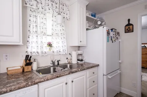 23 Seabreeze Drive North Hampton NH 03862