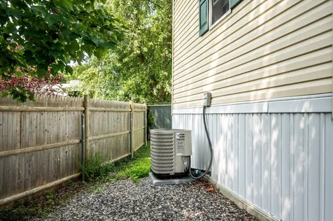 23 Seabreeze Drive North Hampton NH 03862