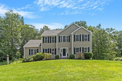 5 Clarke Farm Road Windham NH 03087