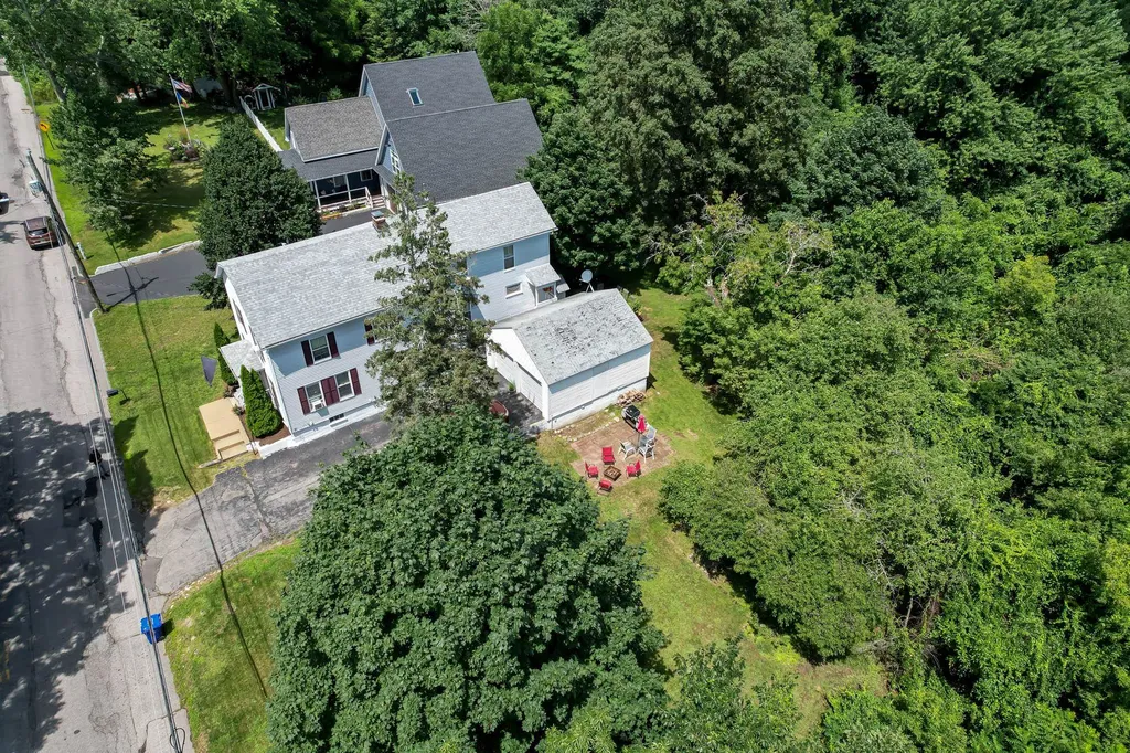 64 Cohas Avenue Manchester NH 03109