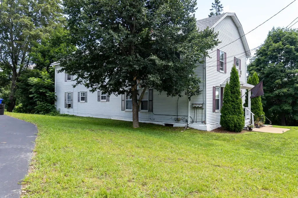 64 Cohas Avenue Manchester NH 03109