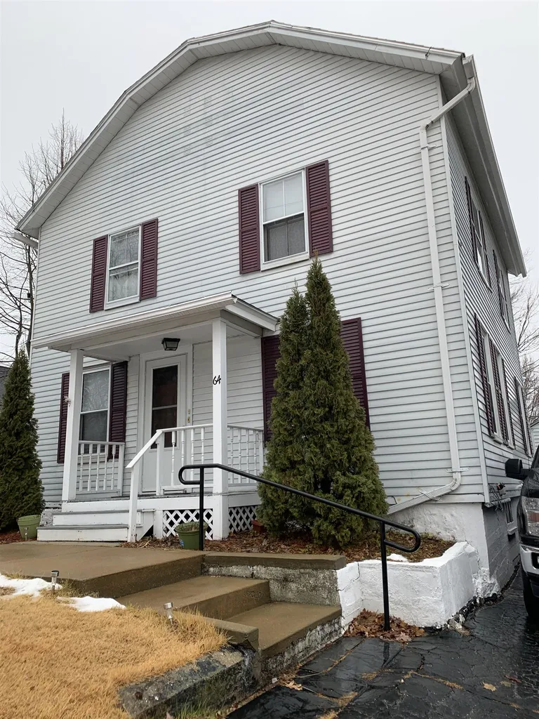 64 Cohas Avenue Manchester NH 03109