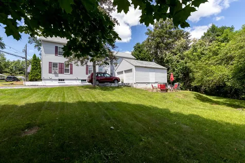 64 Cohas Avenue Manchester NH 03109