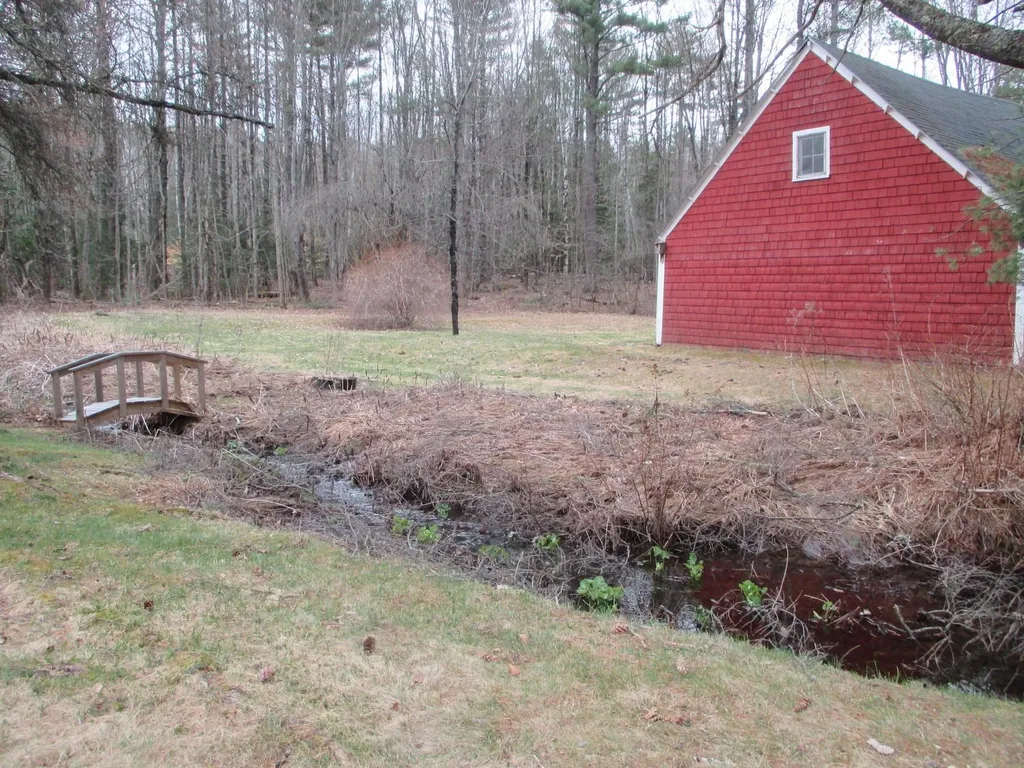 679 Slate Ledge Road Littleton NH 03561