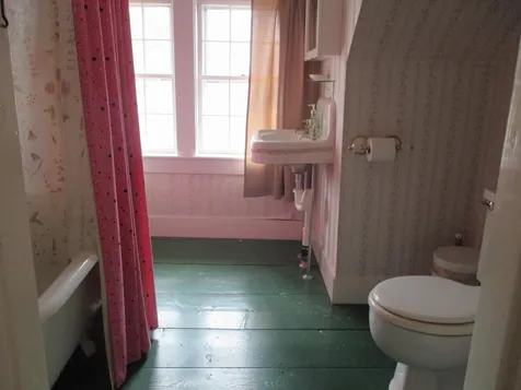 679 Slate Ledge Road Littleton NH 03561