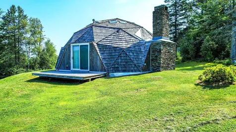 4922 Bayley Hazen Road Peacham VT 05862