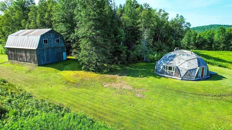 4922 Bayley Hazen Road Peacham VT 05862