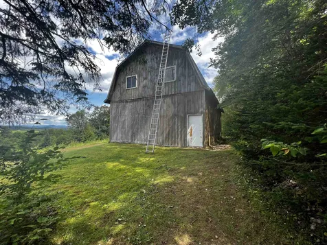 4922 Bayley Hazen Road Peacham VT 05862
