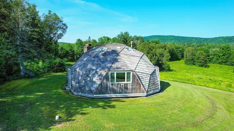 4922 Bayley Hazen Road Peacham VT 05862