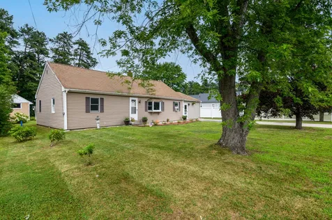 17 Allard Street Concord NH 03301