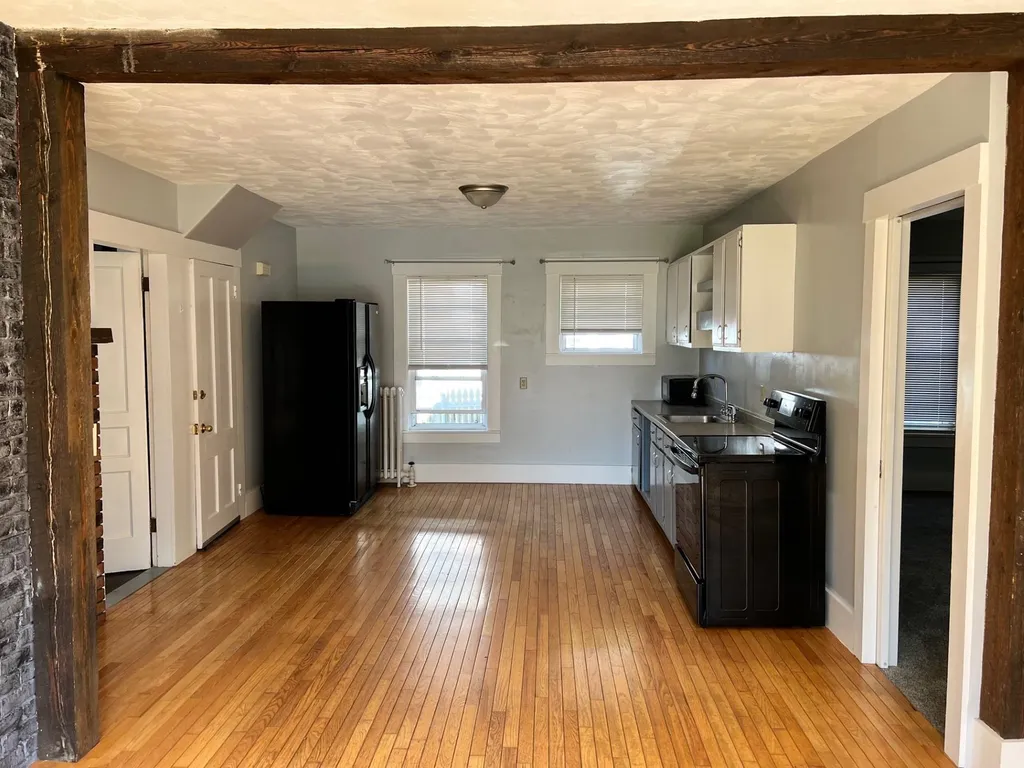 166 Gilford Avenue Laconia NH 03246