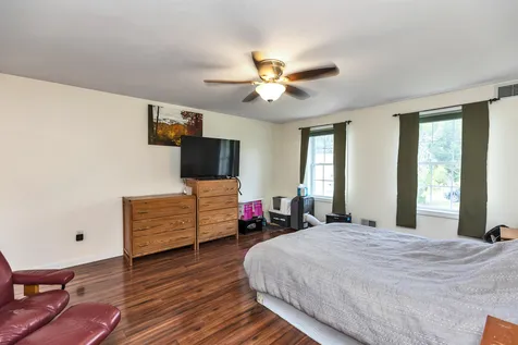 9 Brittany Circle Pembroke NH 03275