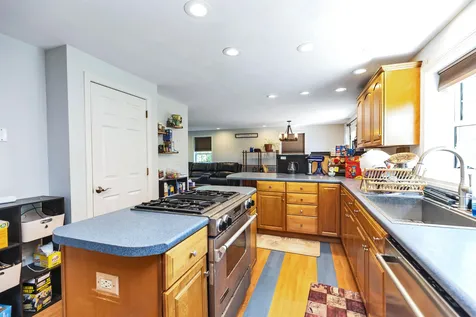 9 Brittany Circle Pembroke NH 03275