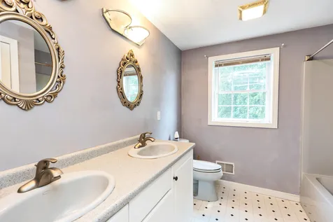 9 Brittany Circle Pembroke NH 03275