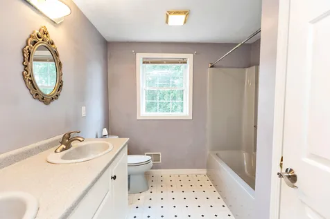 9 Brittany Circle Pembroke NH 03275