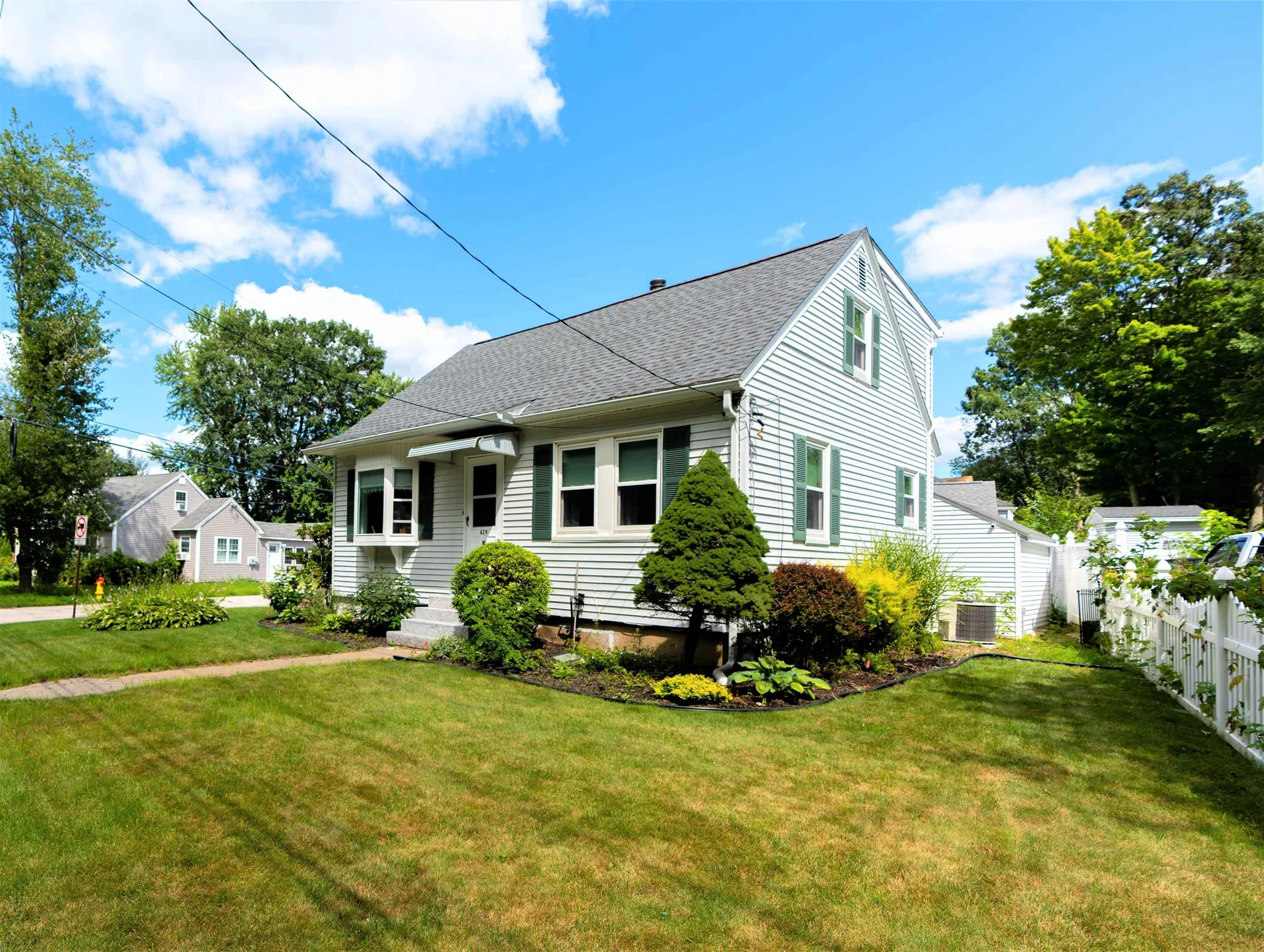 429 Calef Road Manchester NH 03103