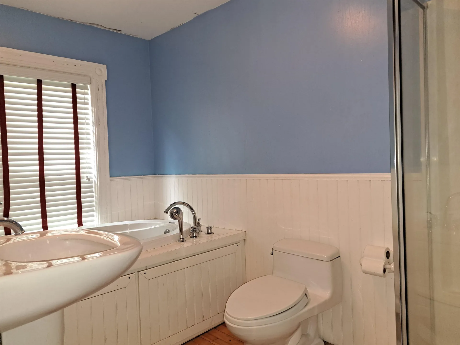 9 Monadnock Street Colebrook NH 03576