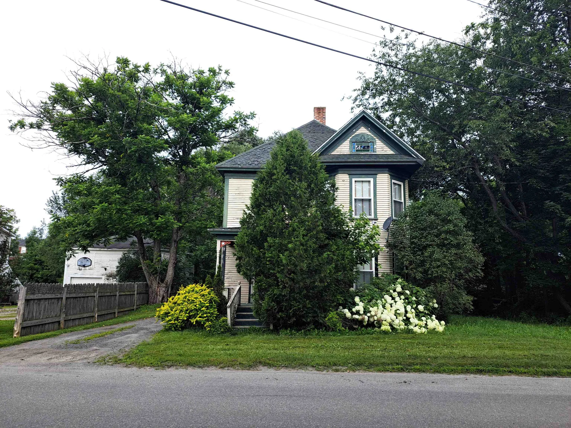 9 Monadnock Street Colebrook NH 03576