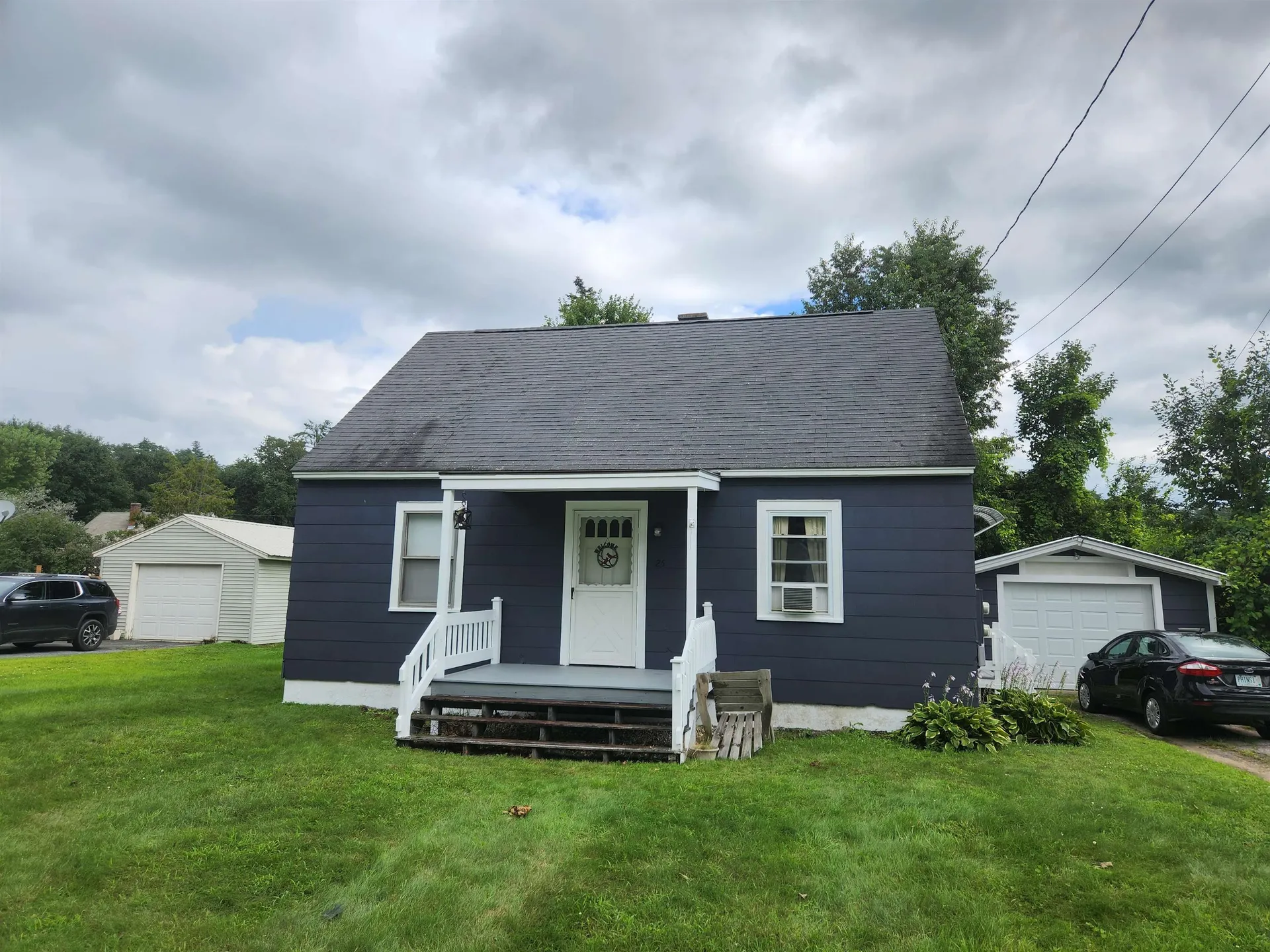 25 Cedar Street Claremont NH 03743
