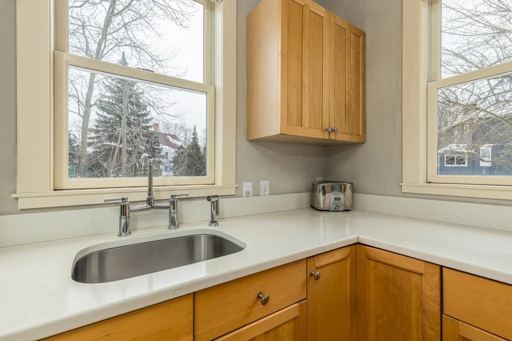 733 Middle Street Portsmouth NH 03801