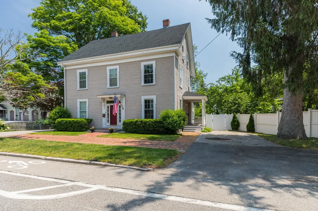 733 Middle Street Portsmouth NH 03801