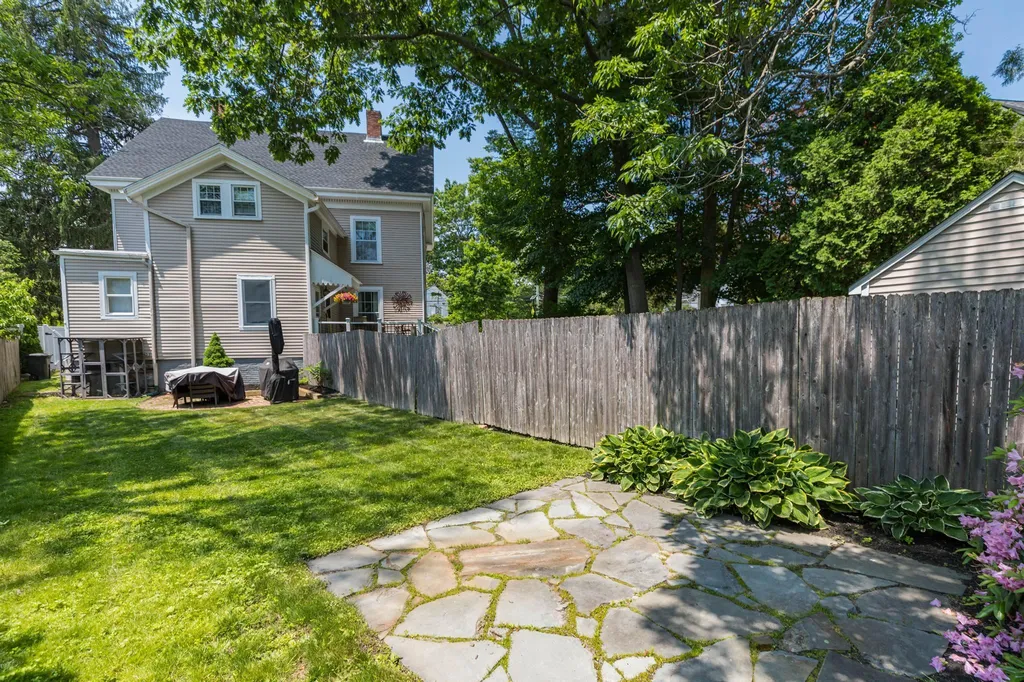733 Middle Street Portsmouth NH 03801