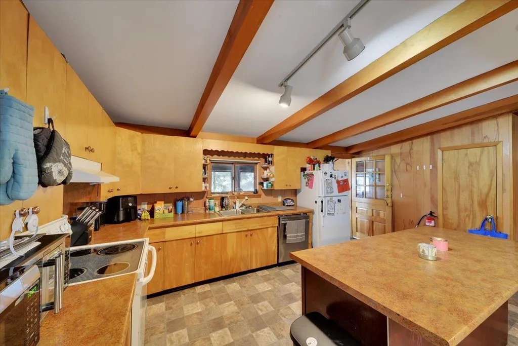5281 Main Street Franklin VT 05457