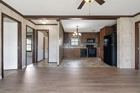 8 Aster Drive Tilton NH 03276