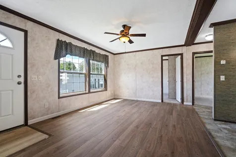 8 Aster Drive Tilton NH 03276