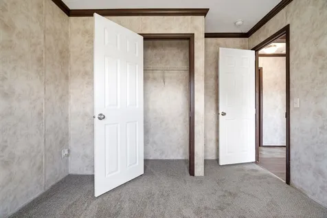 8 Aster Drive Tilton NH 03276