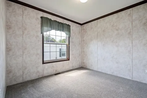8 Aster Drive Tilton NH 03276