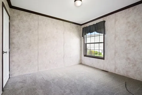 8 Aster Drive Tilton NH 03276