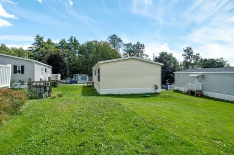 8 Aster Drive Tilton NH 03276