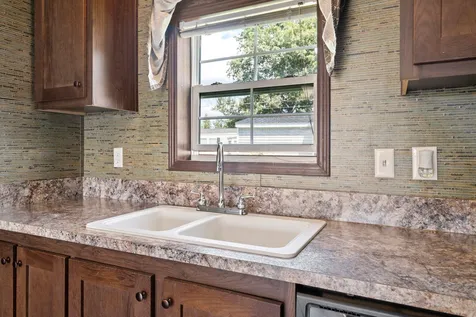 8 Aster Drive Tilton NH 03276