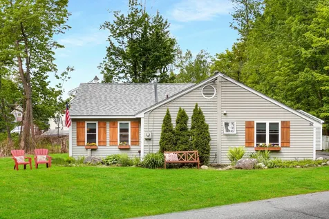 34 Pine Street Newbury NH 03255