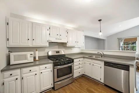 34 Pine Street Newbury NH 03255