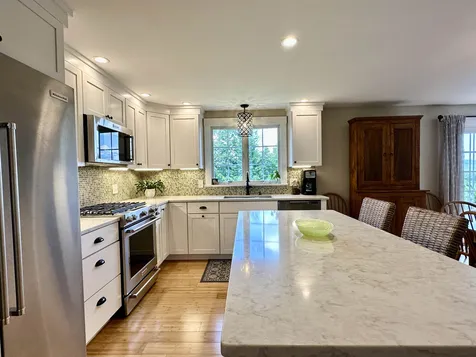 464 Pleasant Street New London NH 03257