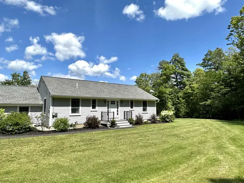 464 Pleasant Street New London NH 03257