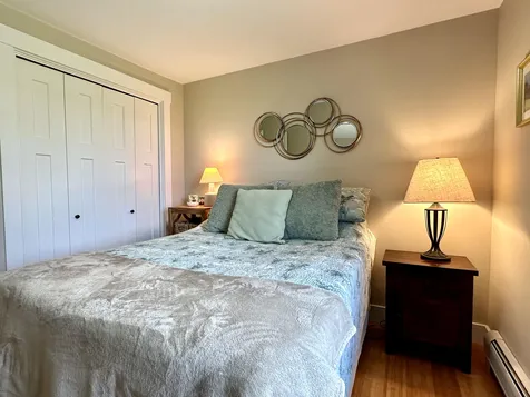 464 Pleasant Street New London NH 03257