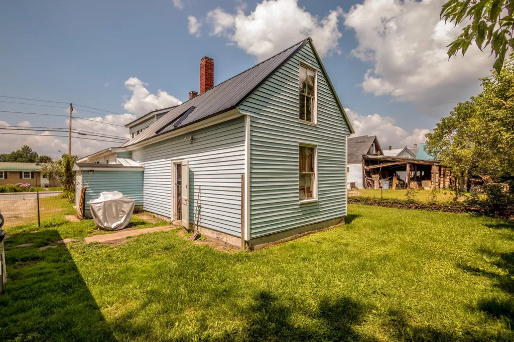 95 Summer Street Lancaster NH 03584