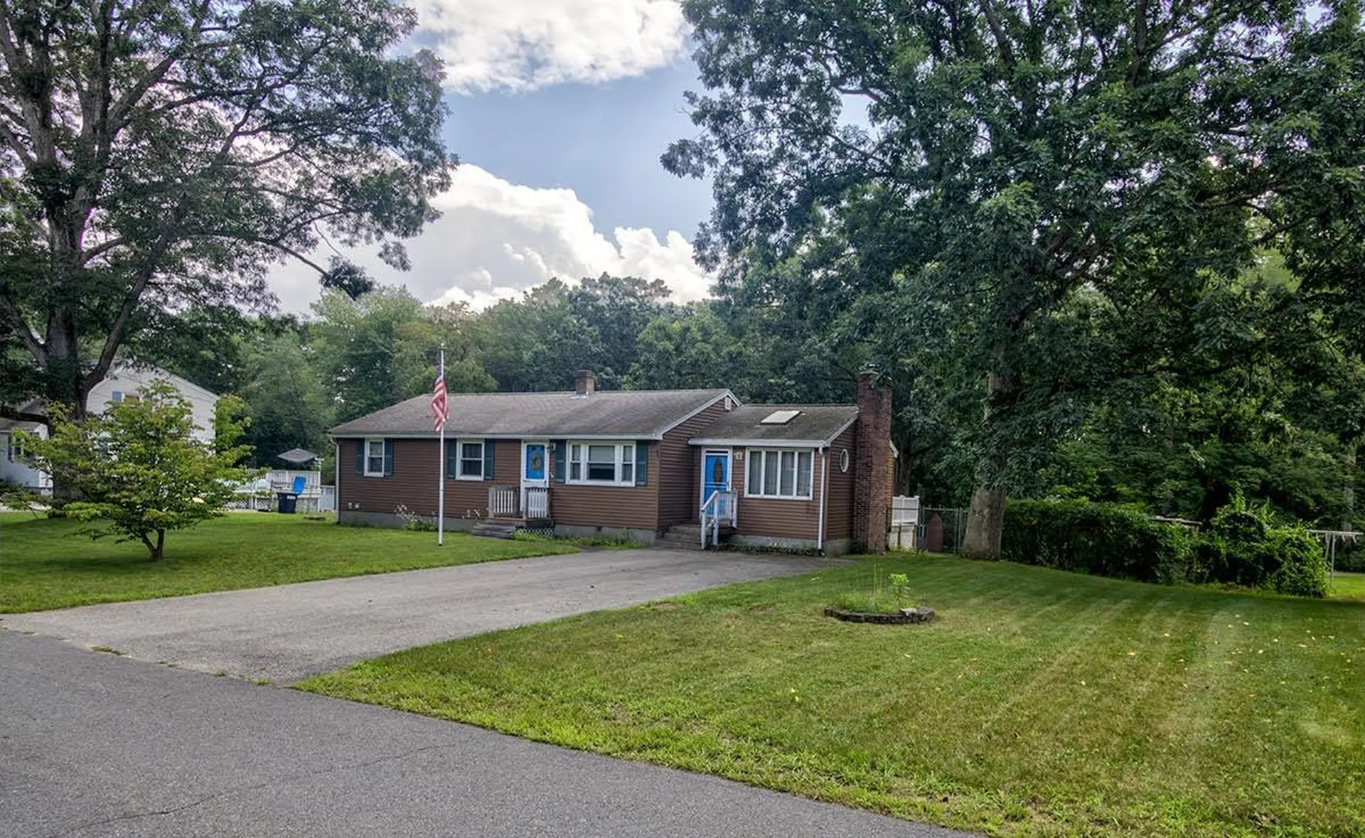 28 General Pulaski Drive Salem NH 03079