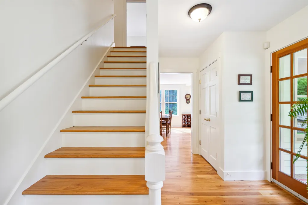 330 Fletcher Lane Hartford VT 05059-0254