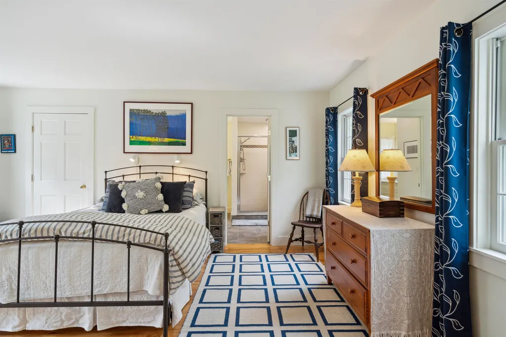 330 Fletcher Lane Hartford VT 05059-0254