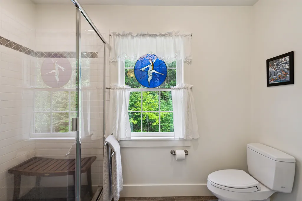 330 Fletcher Lane Hartford VT 05059-0254