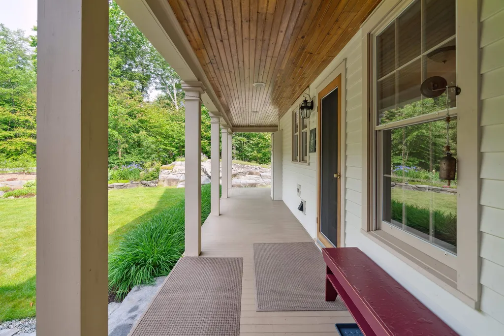 330 Fletcher Lane Hartford VT 05059-0254