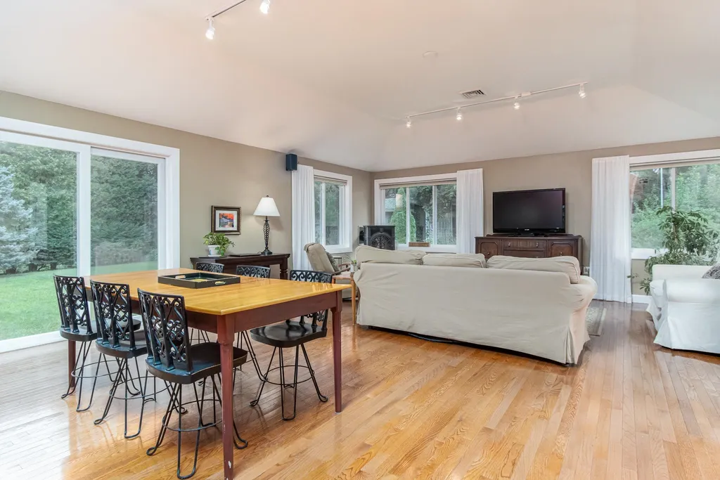 1 Browning Avenue Nashua NH 03062