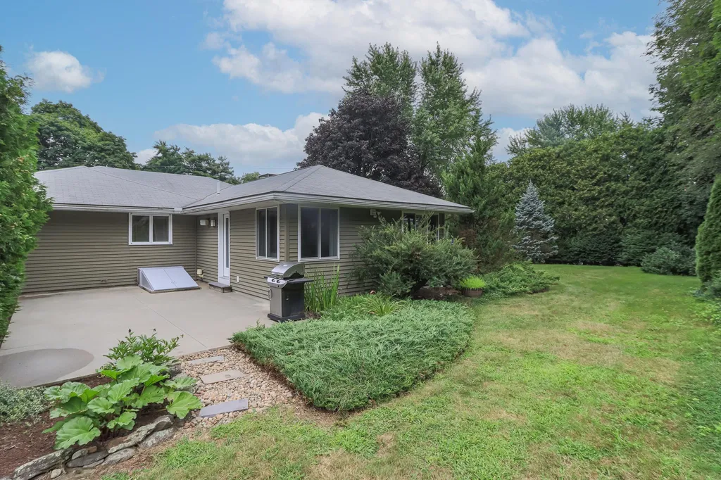 1 Browning Avenue Nashua NH 03062