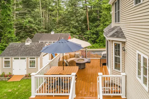 4 Hudson Hills Drive Hudson NH 03051