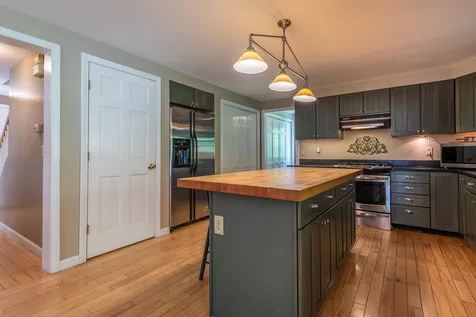 167 Limey Lane Pomfret VT 05053